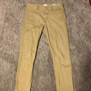 Skinny fit stretch khakis